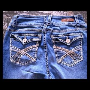 Wallflower Jeans